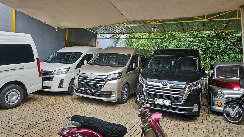 rental elf jakarta, sewa elf murah jakarta, elf long jakarta, jasa transportasi rombongan, sewa mobil elf terpercaya