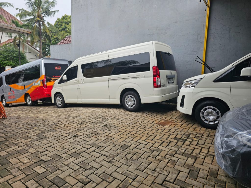 rental elf jakarta, sewa elf murah jakarta, elf long jakarta, jasa transportasi rombongan, sewa mobil elf terpercaya