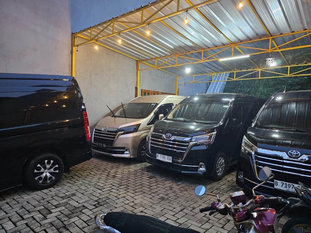 sewa travel, jasa travel antar kota, travel murah, rental mobil wisata, booking travel online