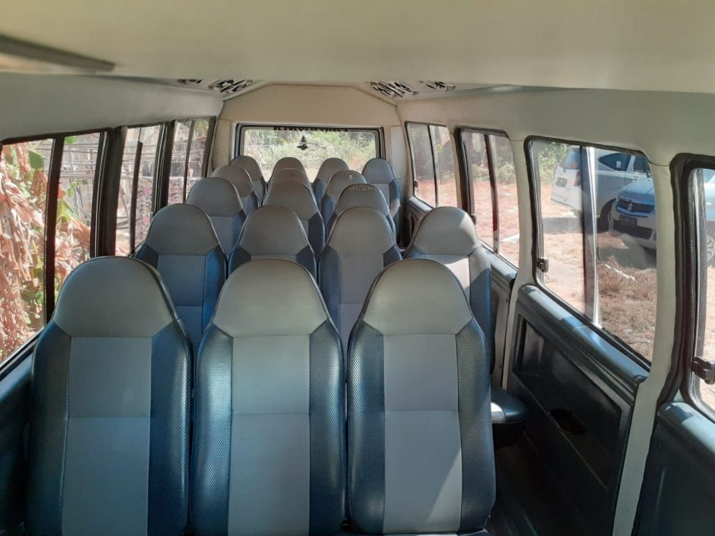 denah kursi elf 19 seat, konfigurasi elf pariwisata, layout elf modifikasi, kursi elf travel, elf 19 seat interior