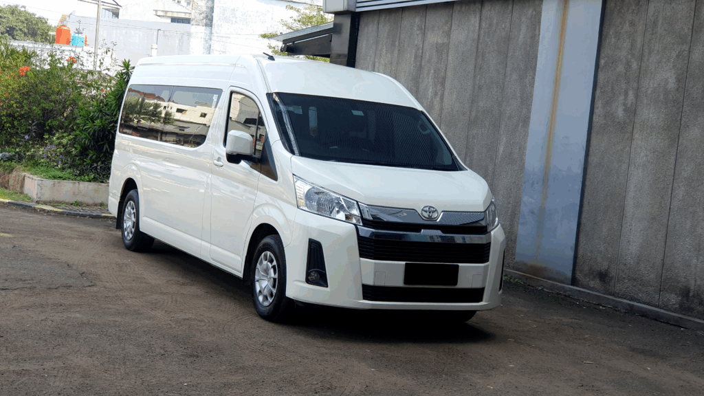 Sewa Mobil Toyota Hiace, Rental Hiace Premium, Jasa Sewa Hiace Murah, Sewa Mobil Rombongan Nyaman, Hiace untuk Wisata dan Bisnis