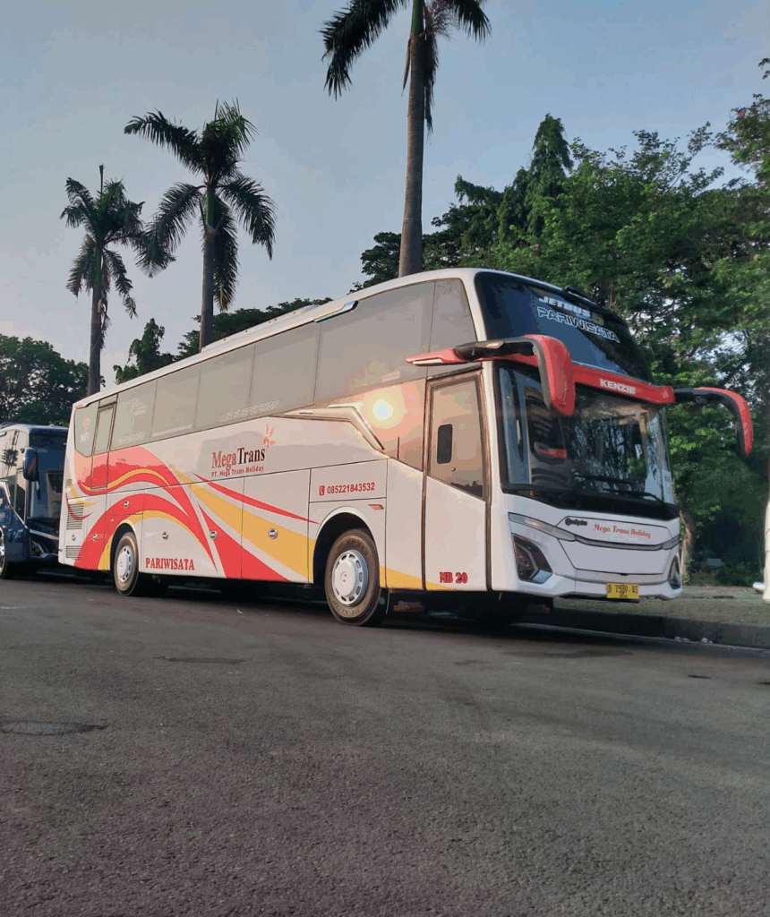Megatrans Holiday, paket wisata murah, sewa bus pariwisata, liburan keluarga, transportasi wisata terpercaya