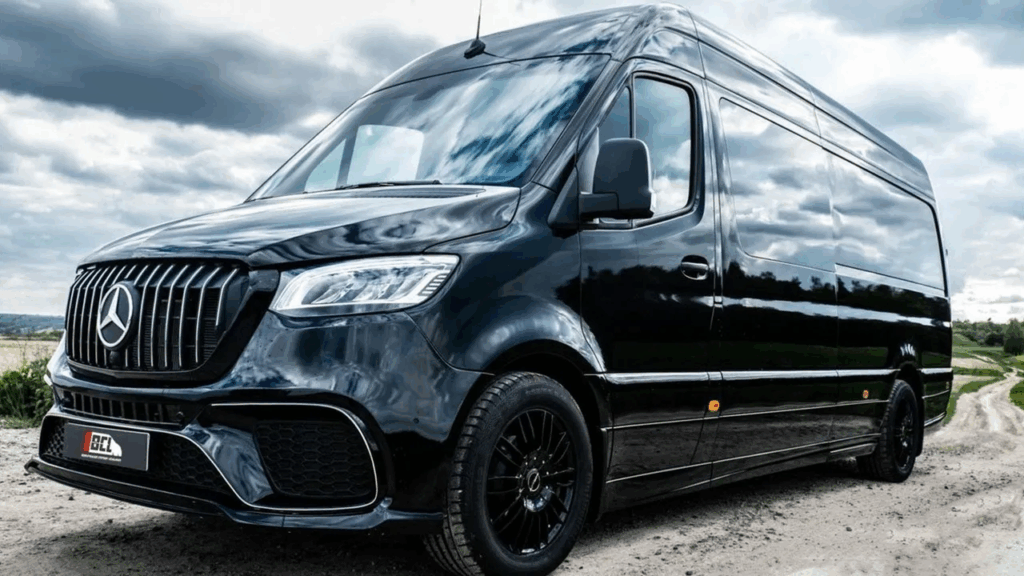 Mercedes Luxury Van Rental, sewa van mewah, transportasi bisnis eksklusif, van keluarga premium, rental van VIP