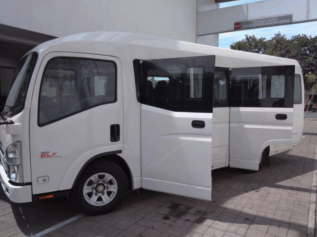 Sewa Mobil Elf di Cikarang, Rental Elf Murah Cikarang, Jasa Elf untuk Wisata Cikarang, Sewa Elf Rombongan Cikarang, Elf Terpercaya di Cikarang
