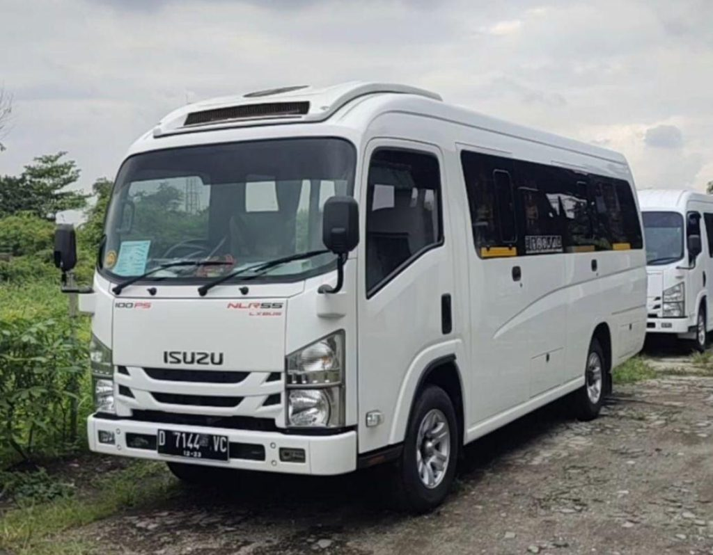 Bus Pariwisata Cilegon, Sewa Bus Wisata Cilegon, Harga Bus Pariwisata Cilegon, Jasa Transportasi Wisata Cilegon, Rental Bus Cilegon