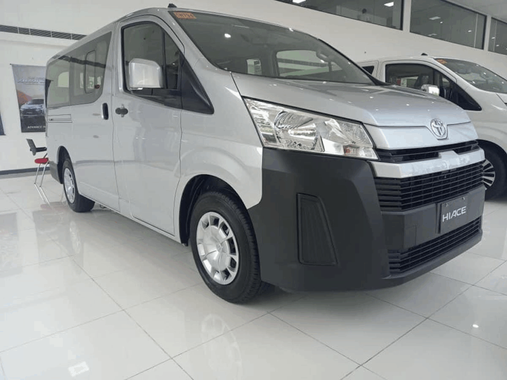 Toyota Hiace Commuter, Sewa Hiace Commuter, Harga Toyota Hiace Commuter, Interior Toyota Hiace Commuter, Travel Toyota Hiace