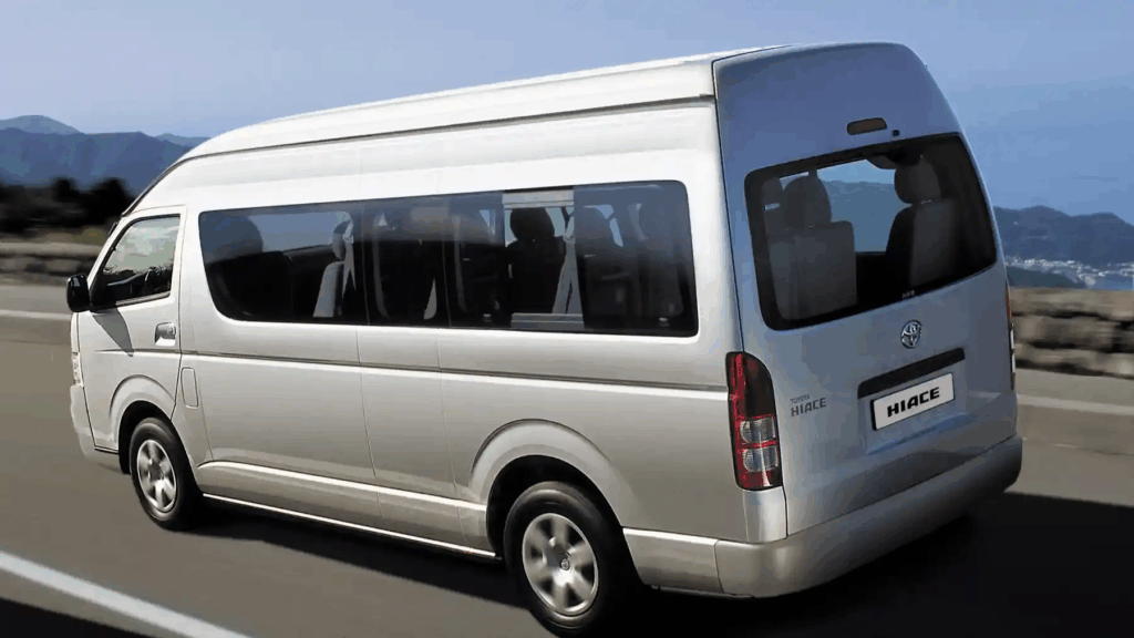 Rental Mobil Hiace Jakarta, Sewa Hiace Jakarta, Hiace Commuter dan Premio, Transportasi Rombongan Jakarta, Jasa Rental Mobil Terpercaya