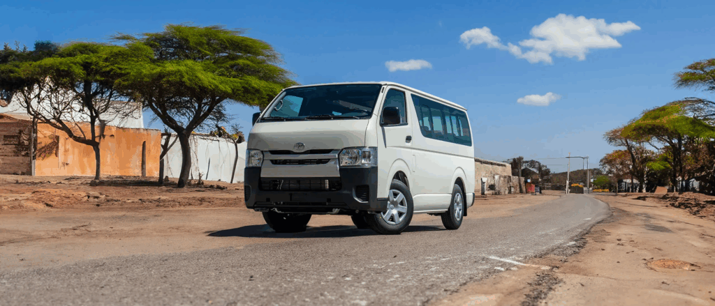 Mobil Travel Hiace, Sewa Hiace Nyaman, Travel Hiace Jakarta, Rental Mobil Travel Hiace, Armada Hiace untuk Wisata