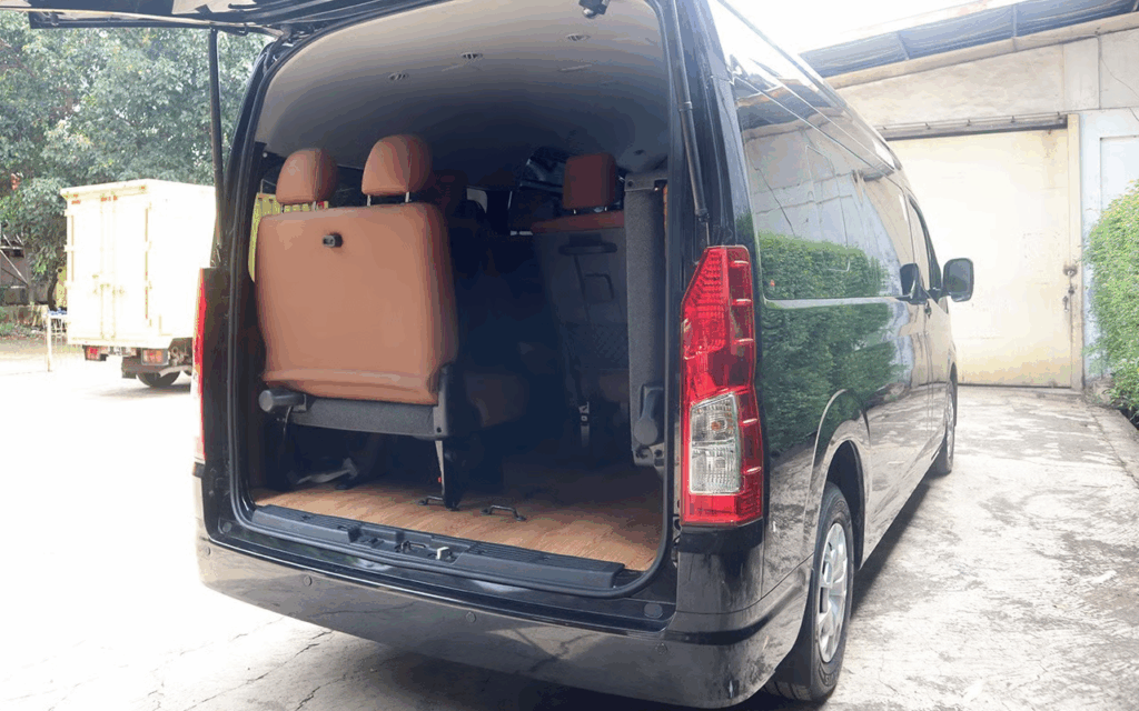 Bagasi Hiace, kapasitas bagasi Hiace, desain bagasi Toyota Hiace, manfaat bagasi Hiace, fitur bagasi Hiace