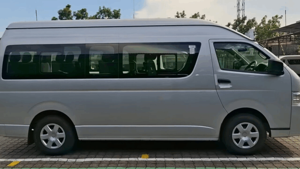 Dimensi Hiace, Spesifikasi Dimensi Hiace, Ukuran Hiace Premio, Ukuran Hiace Commuter, Kapasitas Interior Hiace