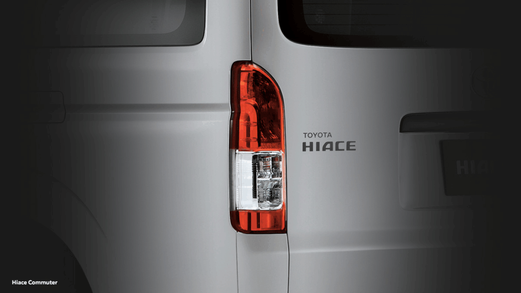 Kapasitas Tangki Hiace, Efisiensi Bahan Bakar Hiace, Jarak Tempuh Hiace, Hiace untuk Bisnis Travel, Perbandingan Hiace vs Elf